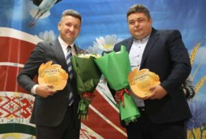 Подробнее о статье Слава і пашана працаўнікам сяла!