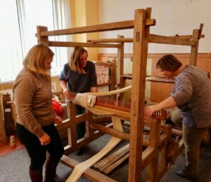 Подробнее о статье ЯДНАЕМСЯ РАМЁСТВАМІ