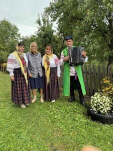 Подробнее о статье  С ВИЗИТОМ ДОБРА, РАДОСТИ И ПЕСНИ