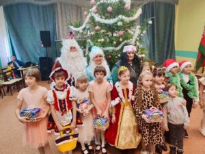 Подробнее о статье Утренник для учеников «Новоельнянской средней школы»