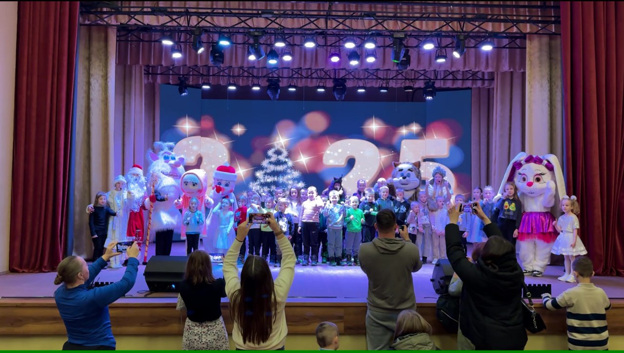 Вы сейчас просматриваете «Новогодний тик ток или все за нами в новый год»!