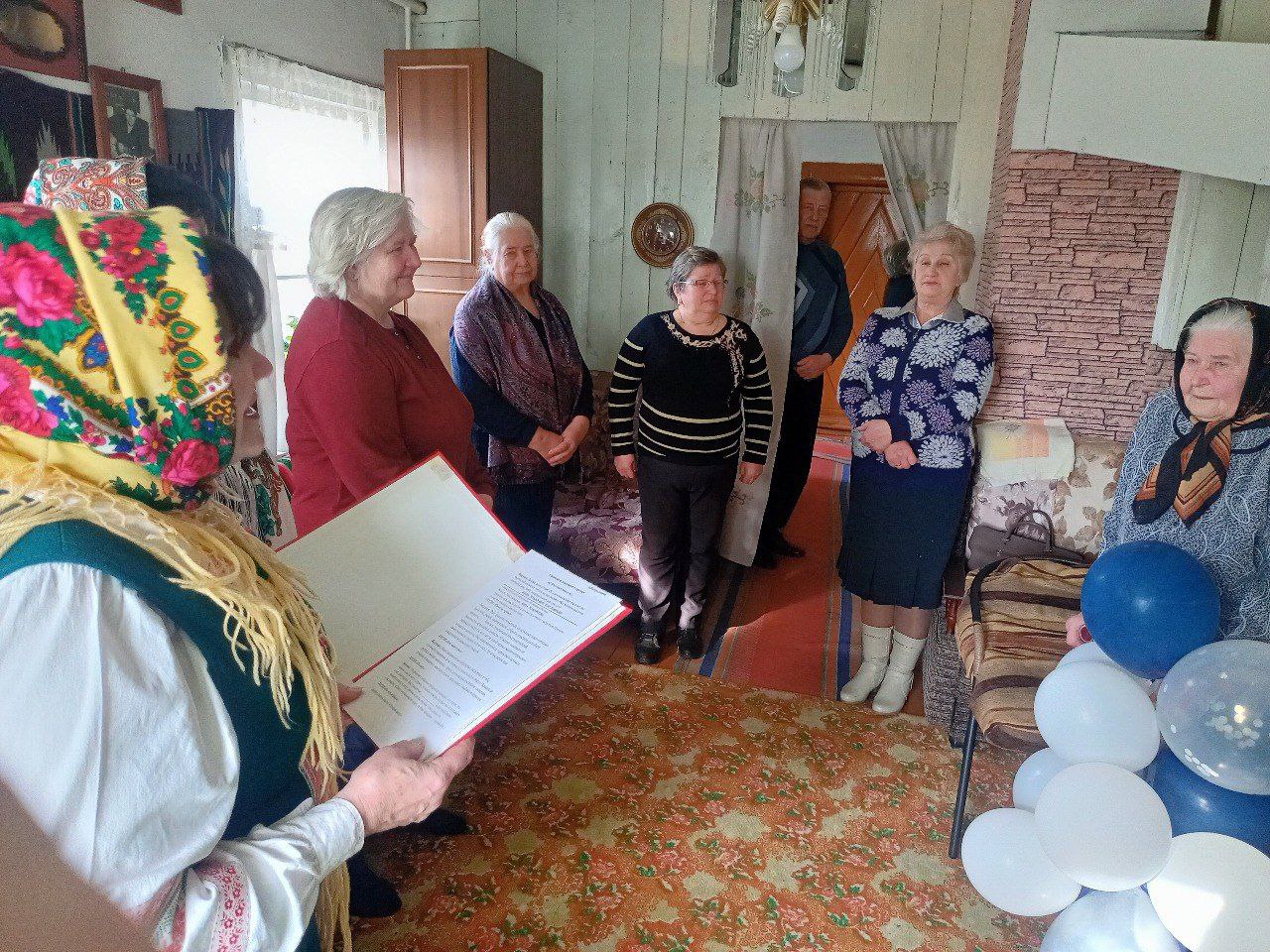 Вы сейчас просматриваете С визитом добра, радости и песни