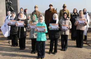 Подробнее о статье Вас памятае свет уратаваны. Хатынь, ты ў нашых сэрцах назаўжды (+відэа)