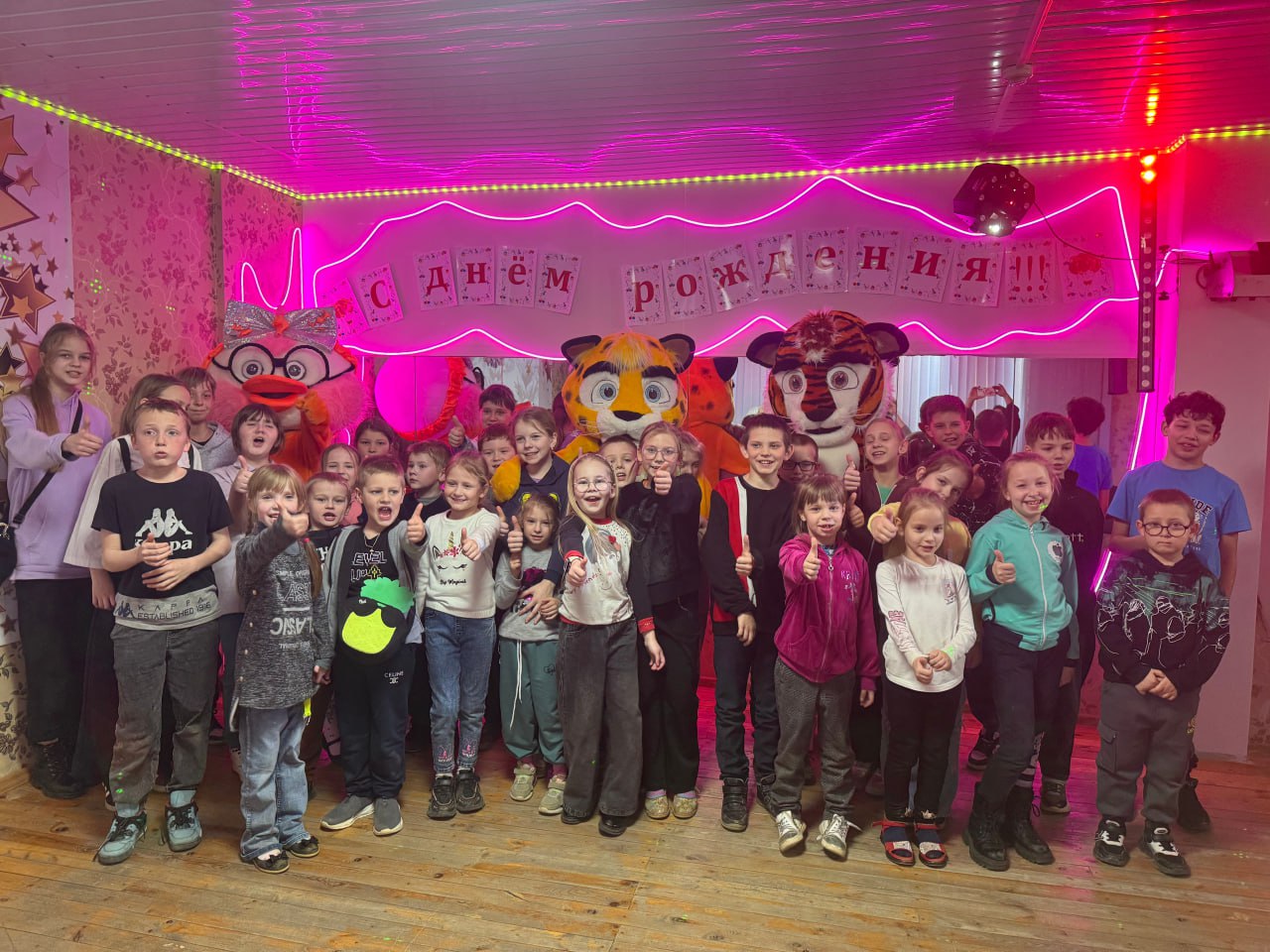 Вы сейчас просматриваете Праздничный домик «Мир Сказки» встречает гостей