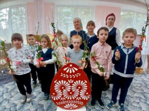 Подробнее о статье ЯДНАЕМСЯ РАМЕСТВАМІ