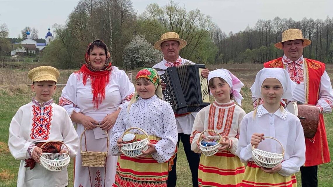 🕊️🌿Абрад «Валачобнікі” у аграгарадку Дварэц Дзятлаўскага раёна