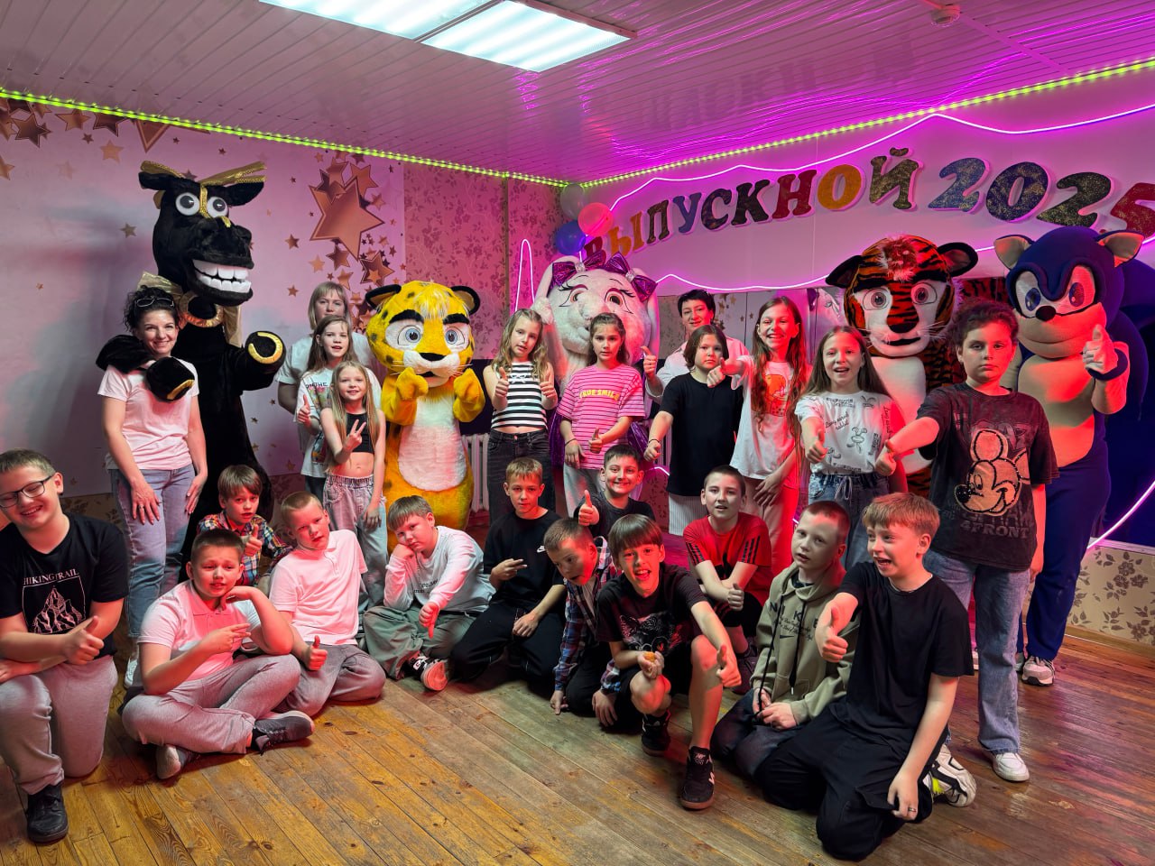 Вы сейчас просматриваете 🎉 Выпускной 4-х классов гимназии от «ТеремОК» – это было нечто!