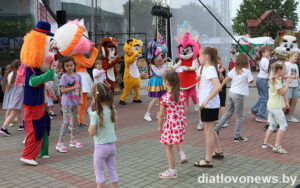 Подробнее о статье Добры настрой і конкурсы для дзяцей і дарослых