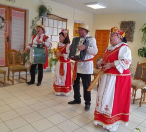 Подробнее о статье Туристический сезон во Дворце продолжается…