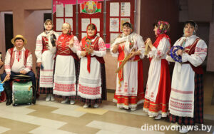 Подробнее о статье Хвала і пашана працаўнікам сяла!