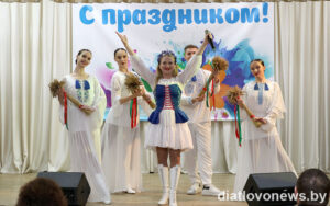 Подробнее о статье Работнікі ААТ “Граніт-Агра” сустрэлі прафесійнае свята