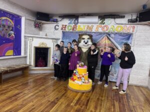 Подробнее о статье Яркий день в ТеремКЕ: Кот Флориан, бумажное шоу и море эмоций!