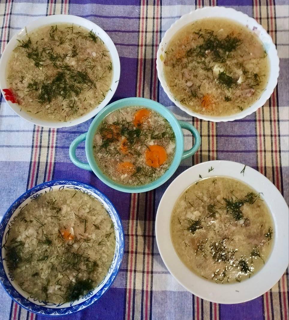 Вы сейчас просматриваете ❄️ Халодзец — страва, якая змяшчае ў сабе холад, час і памяць ❄️