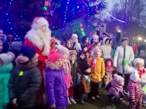 Подробнее о статье Раз, два, три! Елочка гори!