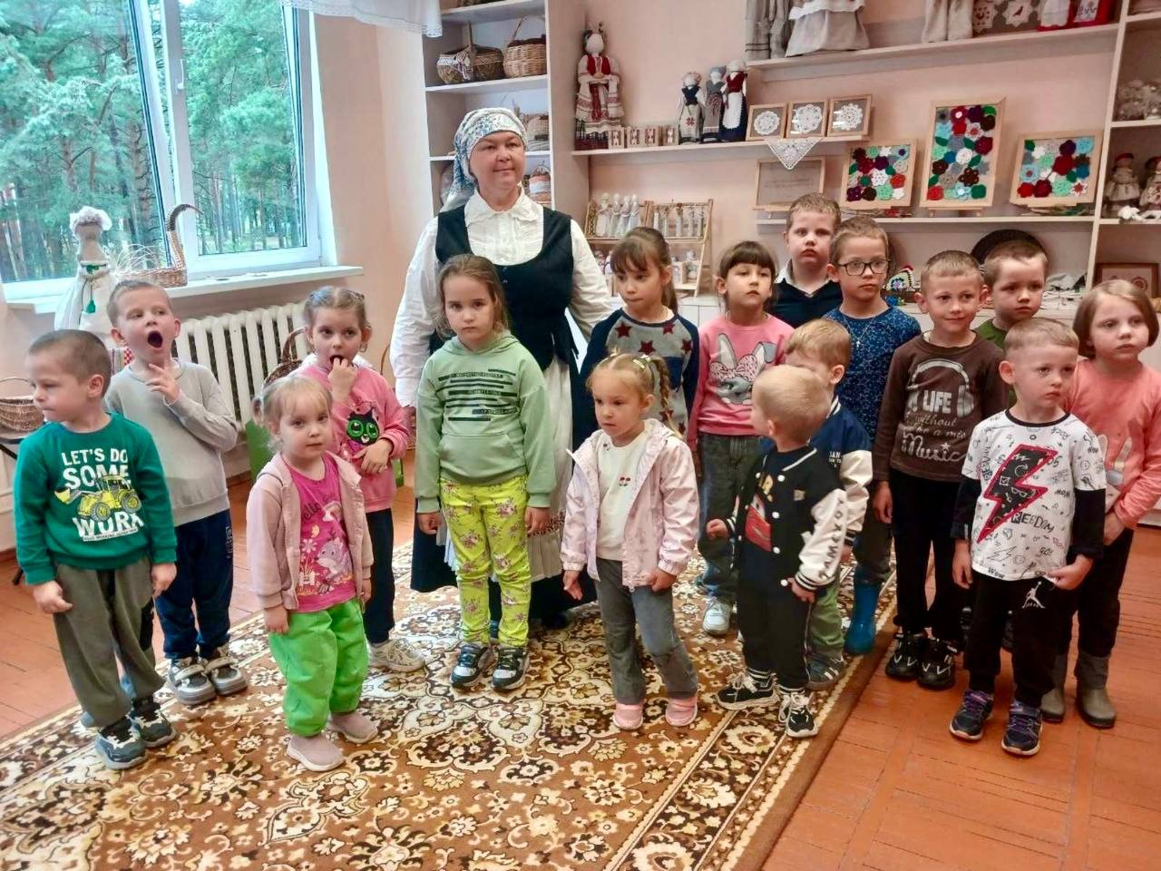 Подробнее о статье ✨ Чараўніцтва народных рамёстваў для самых маленькіх!